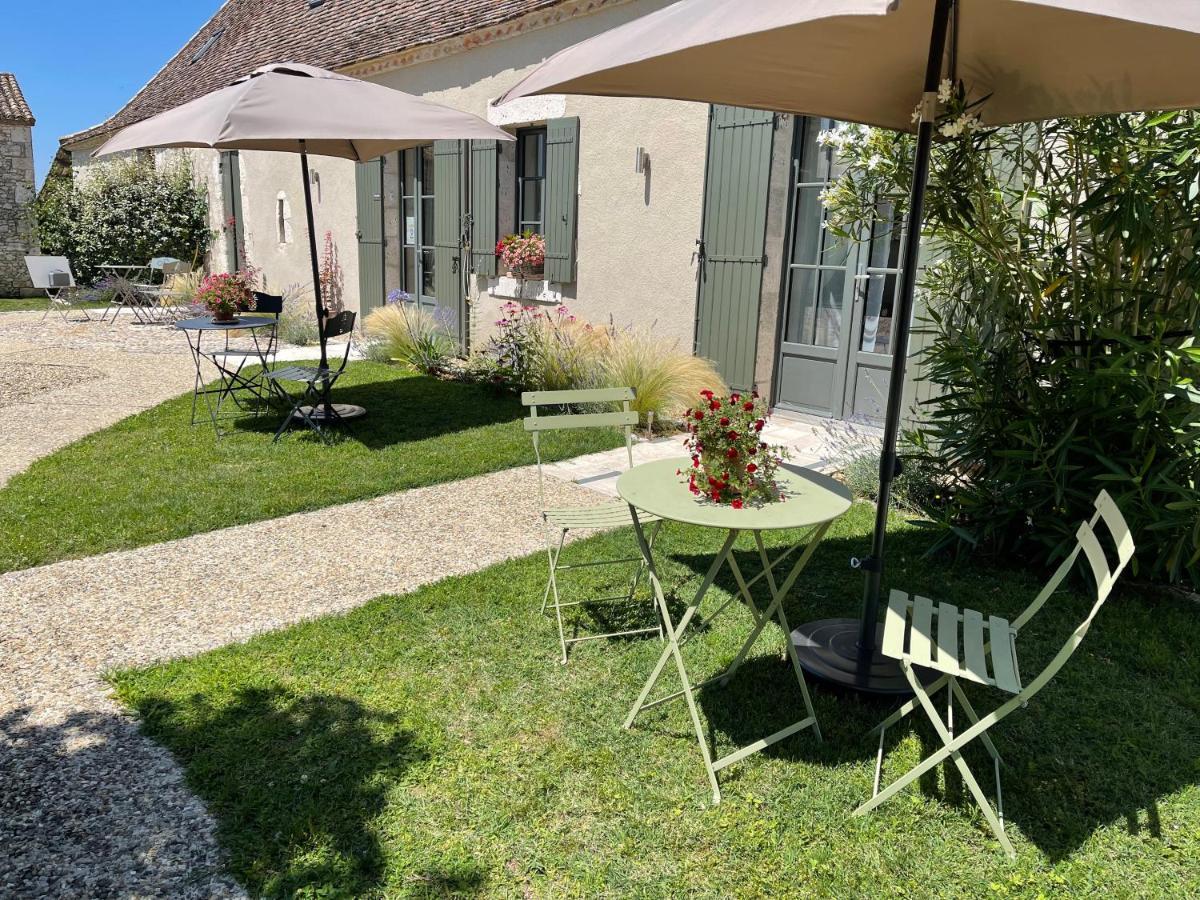 La Ferme Buissonniere Bed & Breakfast Bardou Exterior photo